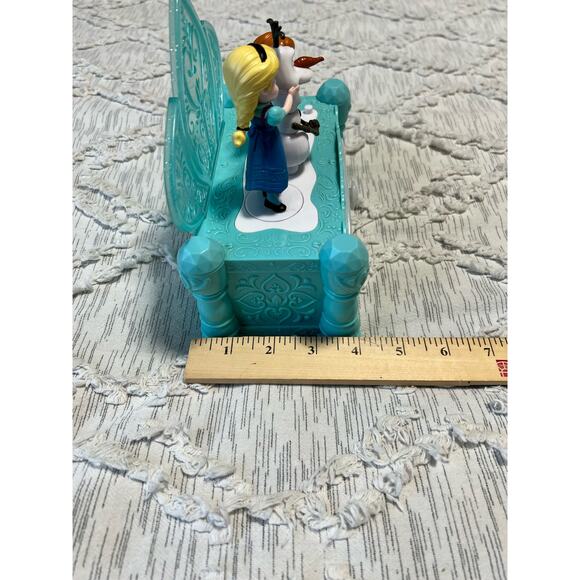 Disney Frozen “Do You Want to Build a Snowman” Musical Jewelry Box - Picture 7 of 10